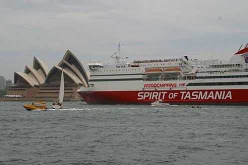 fr_tas_spirit-of-tasmania_banner_2004_500